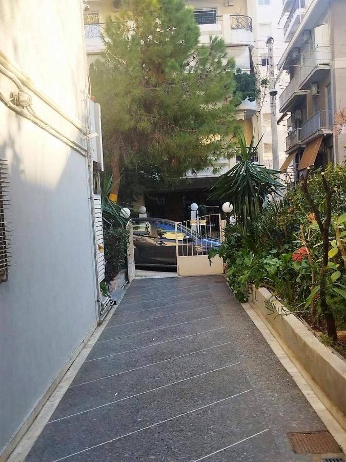 Seaside Apartment In Flisvos Marina アテネ エクステリア 写真