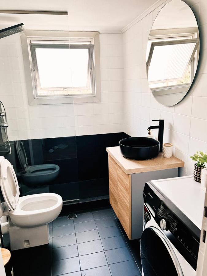 Seaside Apartment In Flisvos Marina アテネ エクステリア 写真